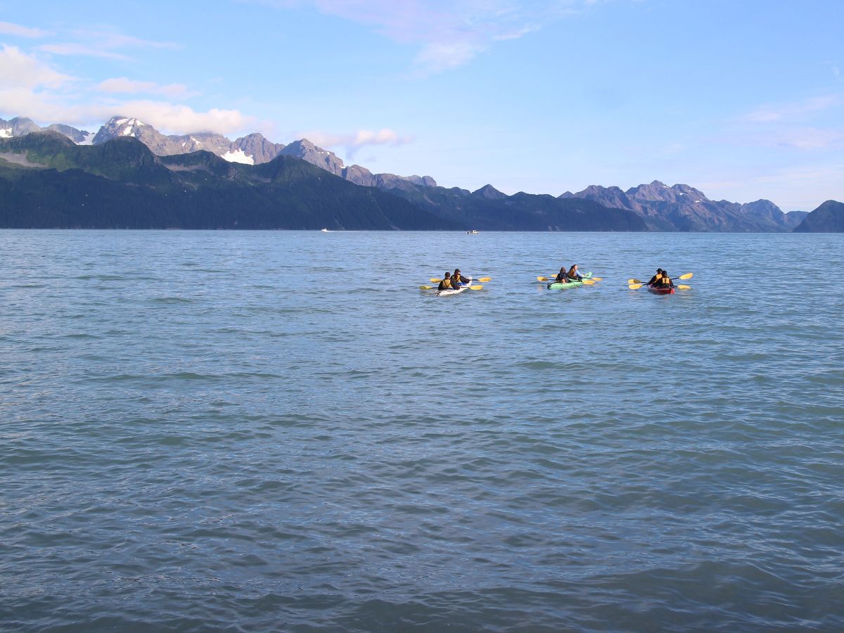 Beautiful Kayaking Spots from Anchorage to Fairbanks off the Parks Highway