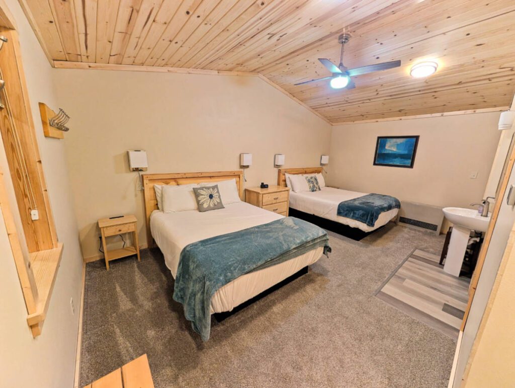 Two Queen Cabin at Peak Lodging Hatcher Pass Palmer Alaska 2