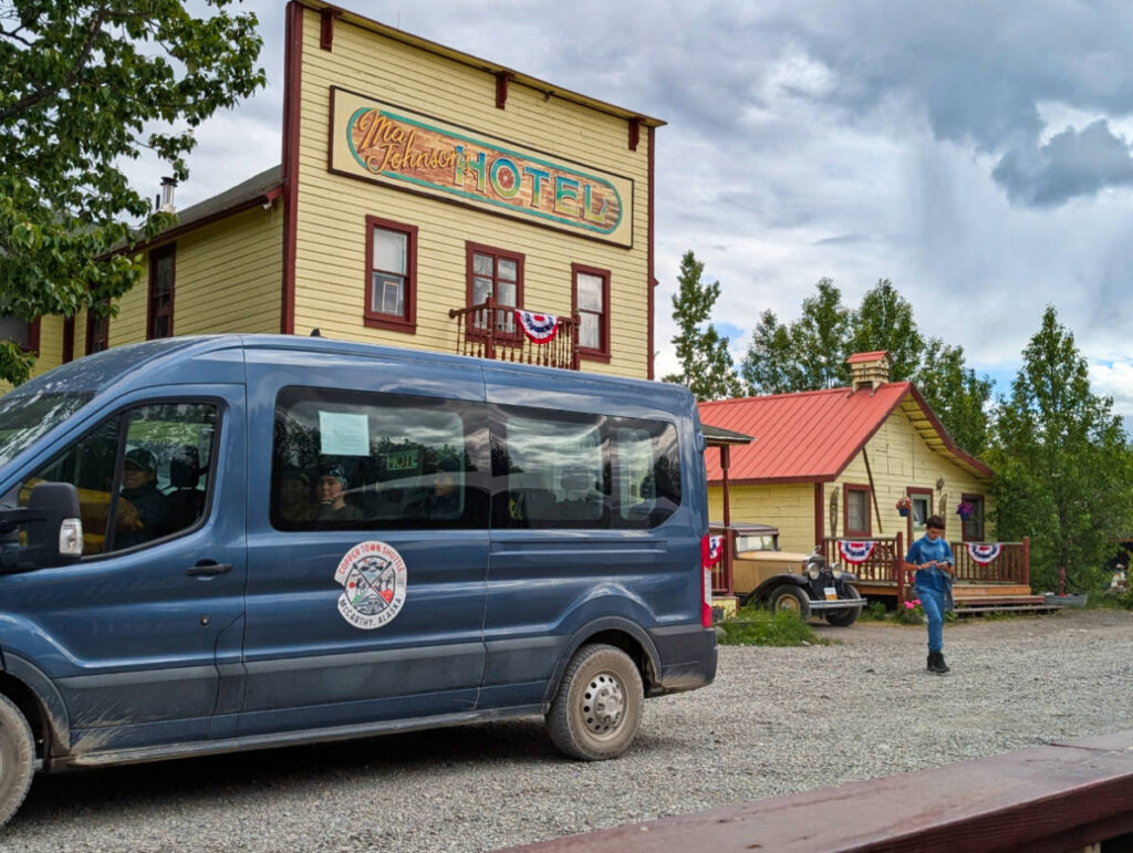 Copper Town Shuttle in McCarthy Alaska