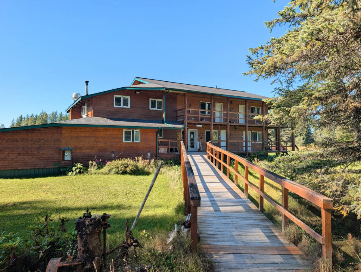 The Rustic Annie Mae Lodge in Beautiful Gustavus, near Glacier Bay NP
